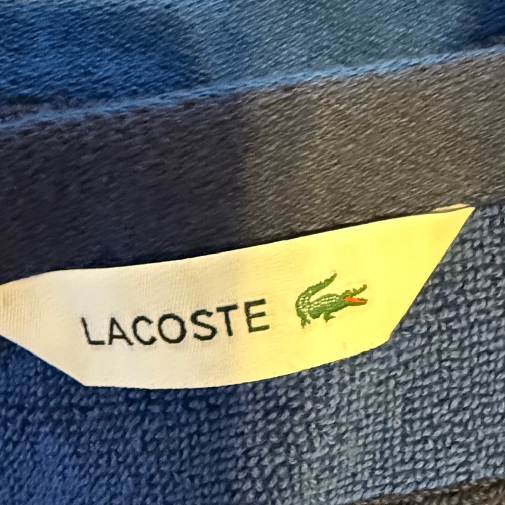 Lacoste Blue Towel Set with Logo - Picture 2 of 5